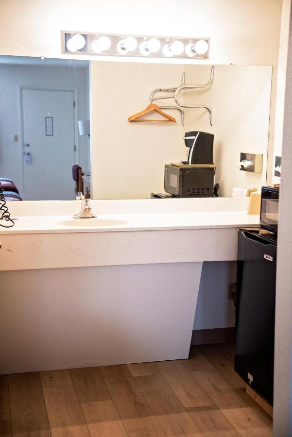 The Virginian Inn Moab Downtown Extérieur photo